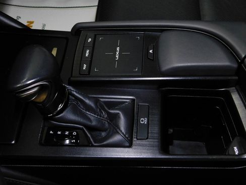 Used 2022 Lexus ES 350 w/ Premium Package image 40