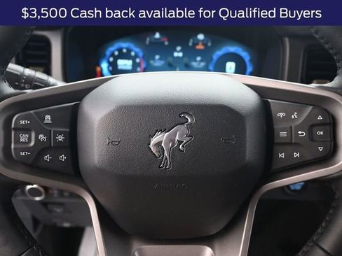 New 2025 Ford Bronco Badlands image 9