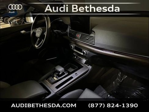 Certified 2025 Audi Q5 2.0T Premium Plus image 12