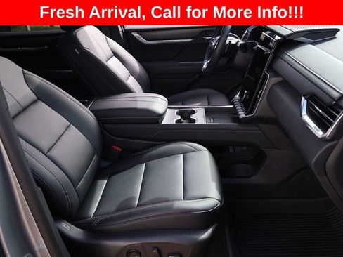 Used 2026 GMC Acadia Elevation w/ Black Edition AWD/4WD image 8