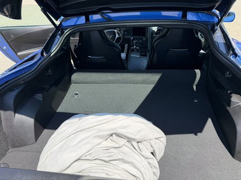 Used 2019 Chevrolet Corvette Stingray Coupe w/ Battery Protection Package RWD image 34