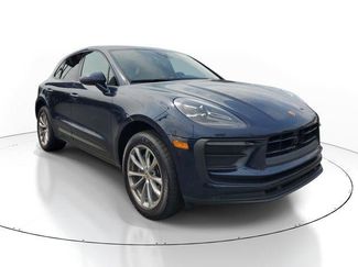 Used 2023 Porsche Macan AWD/4WD video 2