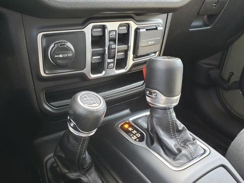 New 2026 Jeep Gladiator Sport AWD/4WD image 11