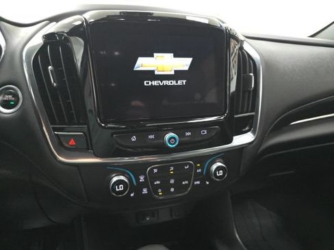 Used 2023 Chevrolet Traverse LT w/ Rear Camera Mirror Package AWD/4WD image 20