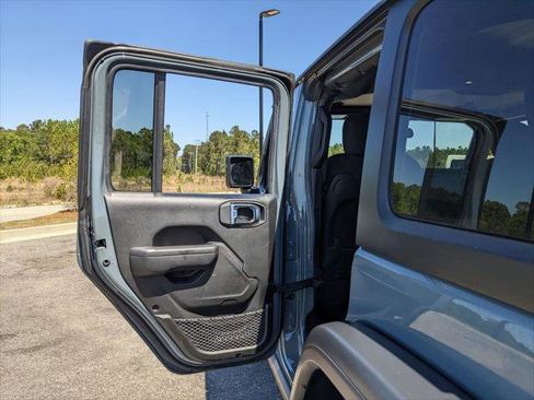 Certified 2025 Jeep Wrangler Unlimited Rubicon 4xe w/ Safety Group AWD/4WD image 57