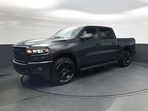 Used 2025 RAM 1500 Warlock AWD/4WD image 9