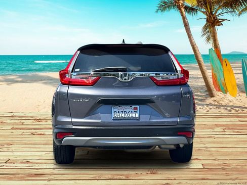 Used 2017 Honda CR-V LX image 5