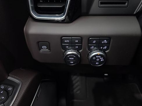 Certified 2024 GMC Sierra 1500 Denali AWD/4WD image 26