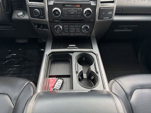 Used 2018 Ford F450 Platinum w/ Platinum Ultimate Package AWD/4WD image 31