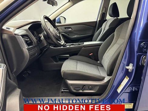Used 2022 Nissan Rogue SV AWD/4WD image 12