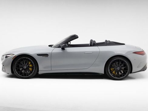 Used 2022 Mercedes-Benz SL 55 AMG 4MATIC image 13