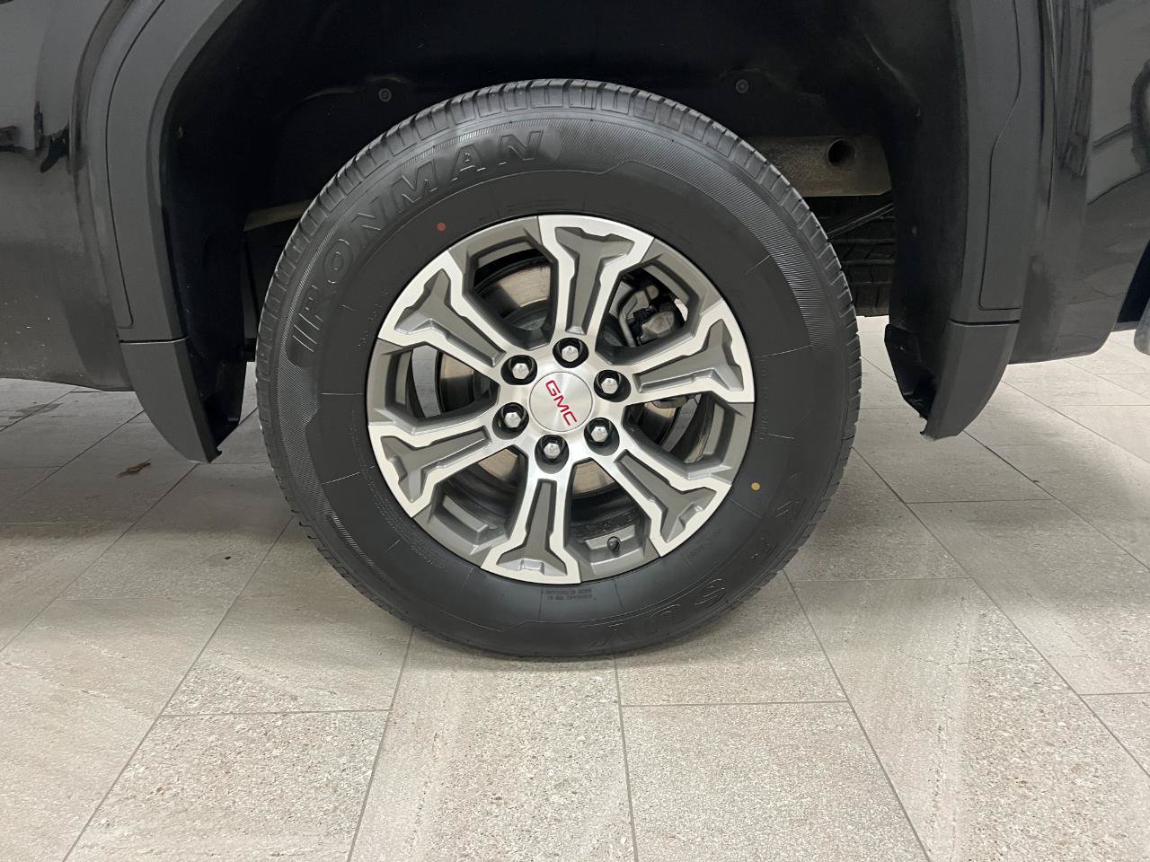 Used 2025 GMC Sierra 1500 SLT AWD/4WD image 62