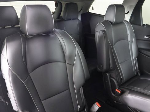 Used 2021 Buick Enclave Avenir image 38