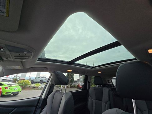 Used 2022 Subaru Ascent Onyx Edition image 25