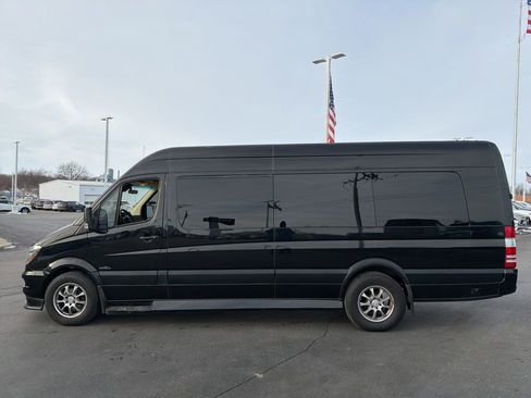 Used 2017 Mercedes-Benz Sprinter 3500 image 7