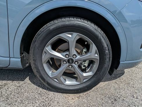 Used 2023 Ford Escape ST-Line w/ Tech Pack #1 FWD image 11