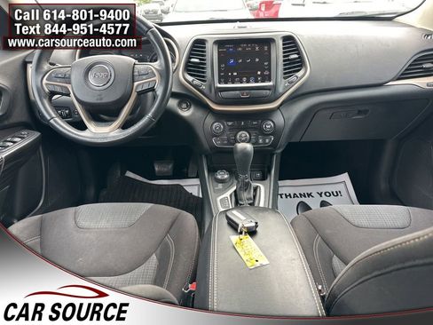 Used 2016 Jeep Cherokee Latitude w/ Comfort/Convenience Group AWD/4WD image 14