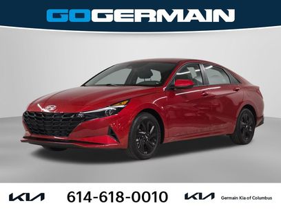 Used 2023 Hyundai Elantra SEL w/ Preferred Accessory Package