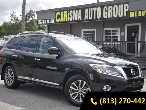 Used 2013 Nissan Pathfinder SL image 1