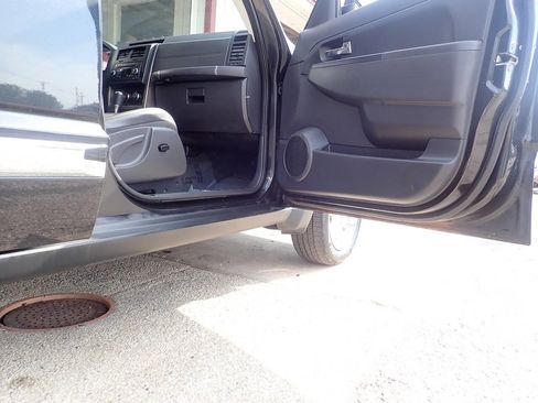 Used 2012 Jeep Liberty Sport AWD/4WD image 23