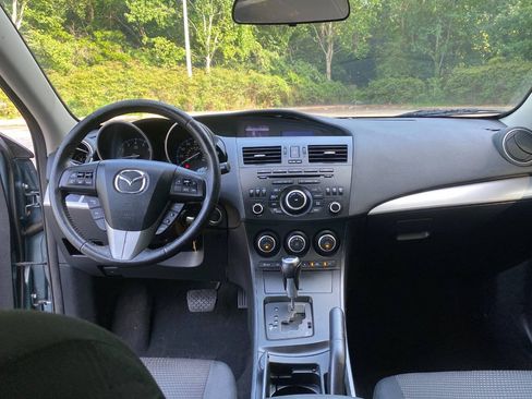 Used 2013 MAZDA MAZDA3 i Touring FWD image 31