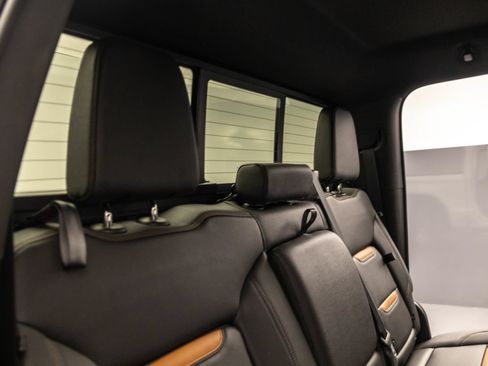 Used 2023 GMC Sierra 1500 AT4 w/ AT4 Premium Package AWD/4WD image 36