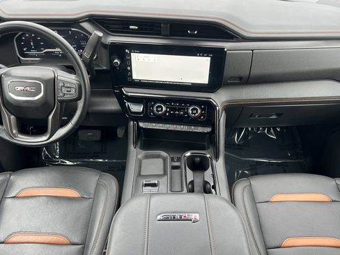 Used 2024 GMC Sierra 2500 AT4 w/ AT4 Premium Plus Package AWD/4WD image 13