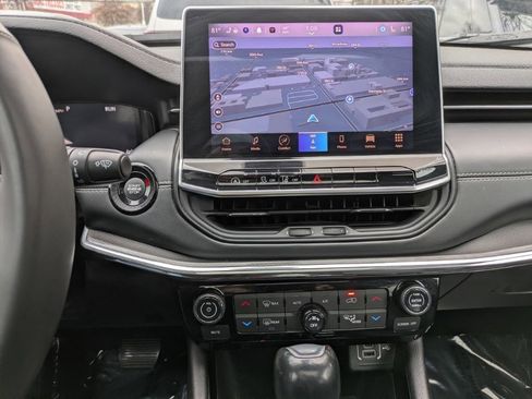 Used 2023 Jeep Compass High Altitude image 11