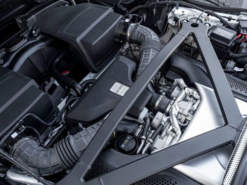 Used 2019 Aston Martin DB11 Volante image 26