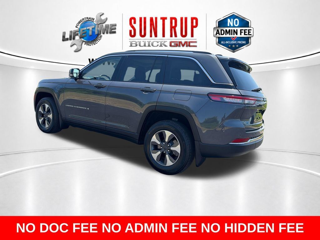 Used 2022 Jeep Grand Cherokee Limited 4xe w/ MOPAR Finishing Package AWD/4WD image 4