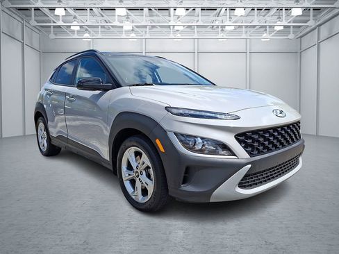 Certified 2023 Hyundai Kona SEL AWD/4WD image 6