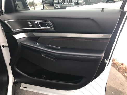 Used 2019 Ford Explorer XLT w/ Equipment Group 202A image 53