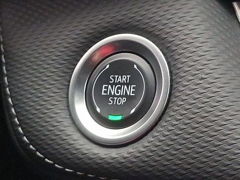Used 2025 Chevrolet Equinox LT AWD/4WD image 24