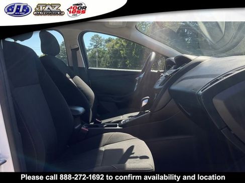 Used 2018 Ford Focus SE image 13