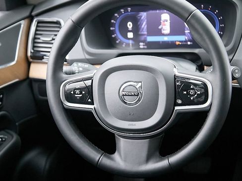 Used 2024 Volvo XC90 B6 Plus w/ Protection Package image 29