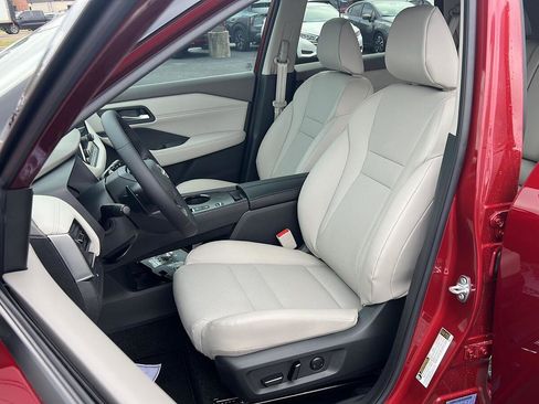 New 2026 Nissan Rogue SV image 13