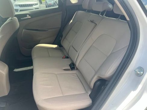 Used 2019 Hyundai Tucson SE w/ Cargo Package FWD image 18