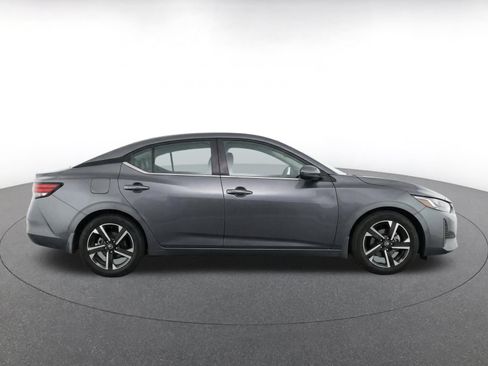 Used 2025 Nissan Sentra SV FWD image 10