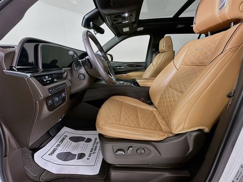 Used 2023 Cadillac Escalade Sport w/ Touring Package image 23