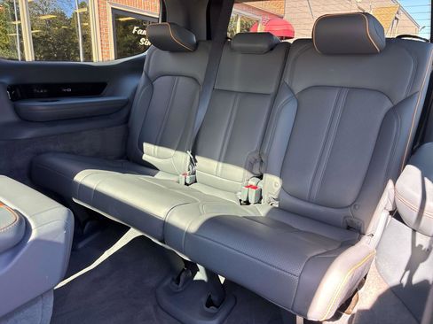 Used 2022 Jeep Grand Wagoneer Series II w/ Convenience Group III image 11