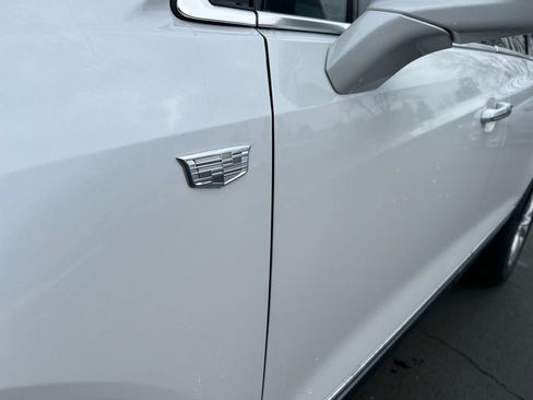 New 2026 Cadillac XT5 Luxury image 32