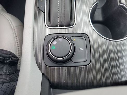 Used 2019 GMC Acadia SLT w/ LPO, Floor Liner Package image 38