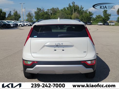 New 2026 Kia Niro LX FWD image 5