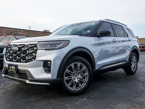 Certified 2026 Ford Explorer Platinum AWD/4WD image 1