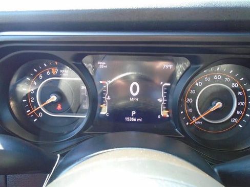 Used 2026 Jeep Gladiator Mojave AWD/4WD image 7