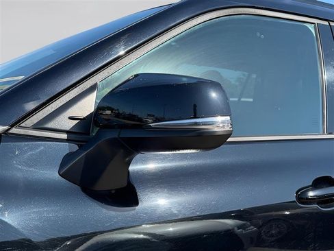 Used 2021 Toyota Highlander XSE FWD image 14