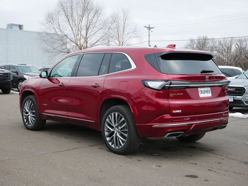 Used 2025 Buick Enclave Avenir w/ Trailering Package, 5000 lbs. image 5