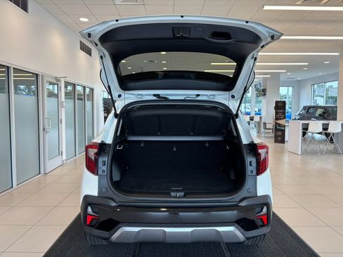 Used 2024 Kia Seltos SX AWD/4WD image 9