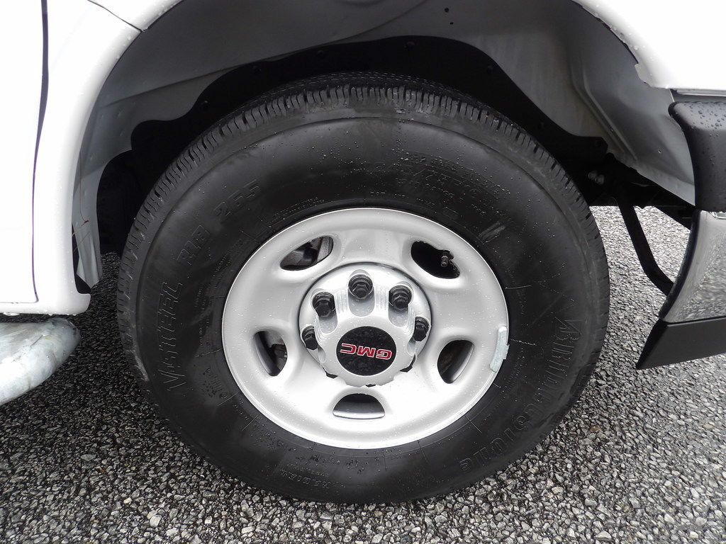 Used 2025 GMC Savana 2500 w/ Driver Convenience Package RWD image 57