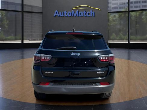 Used 2020 Jeep Compass Latitude w/ Cold Weather Group AWD/4WD image 10